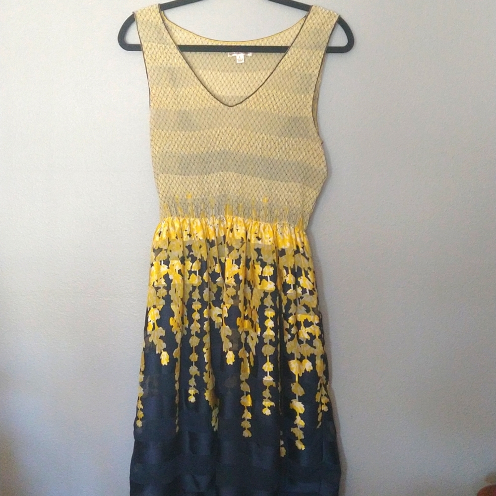 Women's summer MSSP dress, beautiful blue with yellow flowers, size L.